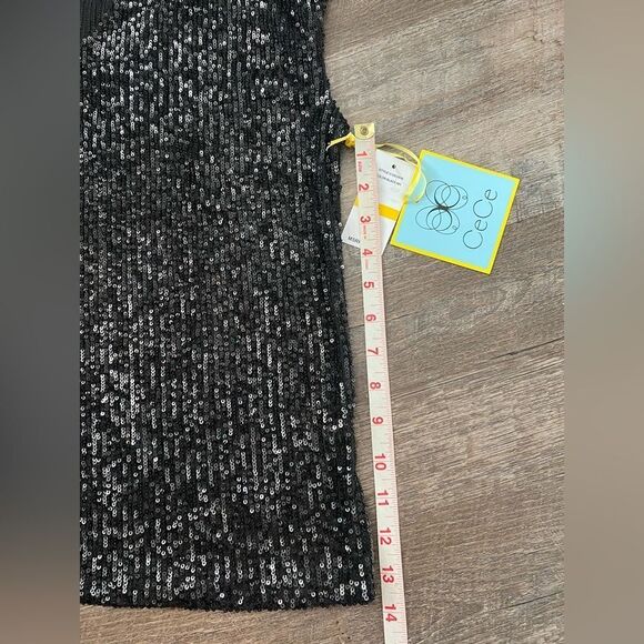 CeCe Sequined V-Neck Cap-Sleeve Black Blouse-Size Medium - Picture 7 of 7
